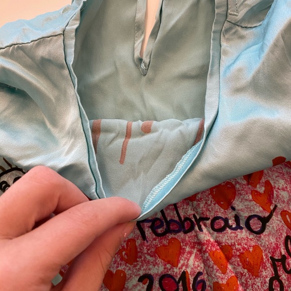 Dolce and Gabbana Valentine's Shirt - Picture 6 of 7